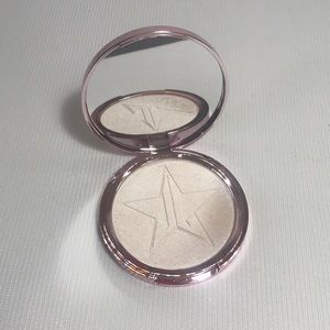 Jeffree Star Crystal Ball Skin Frost
